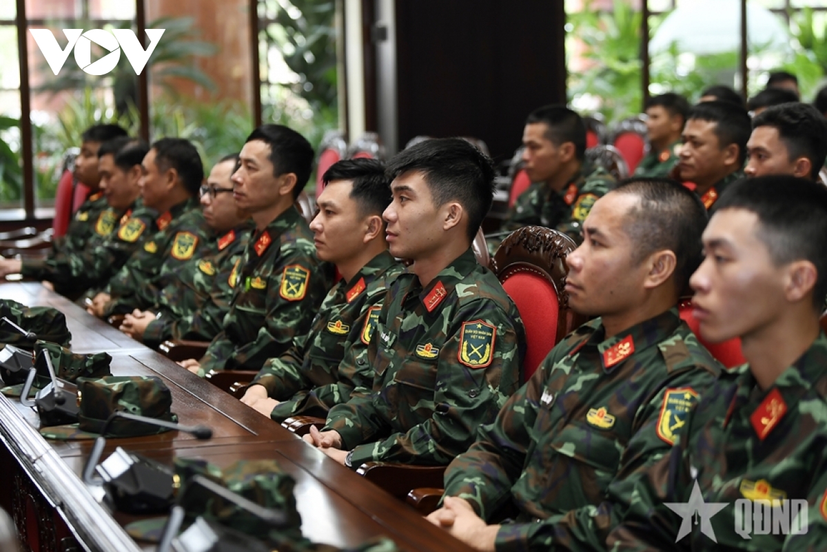 Lực lượng tinh nhuệ nhất của Việt Nam lên đường cứu trợ động đất tại Myanmar